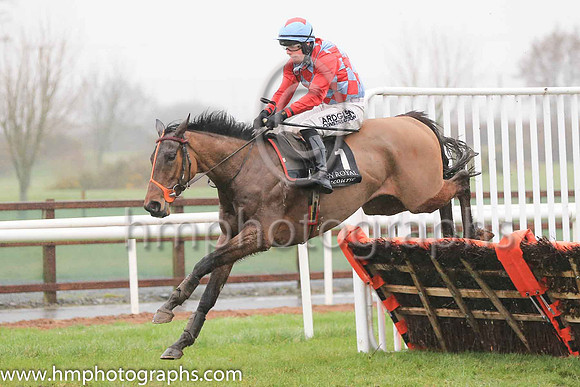 01st Groody Rover and B Hayes ( 1 , red and blue diamonds ) Trainer - P Fenton , Owner - Ms Patricia Hogan