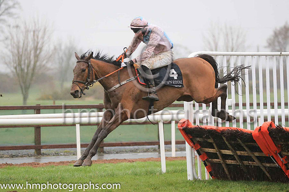 02nd Magic Sea and E Walsh 7 ( 4 , pink and blue qtrd ) Trainer - Mrs S Dawson , Owner - Anthony Peter Passmore  Dr J F Dawson  R McCoubrey