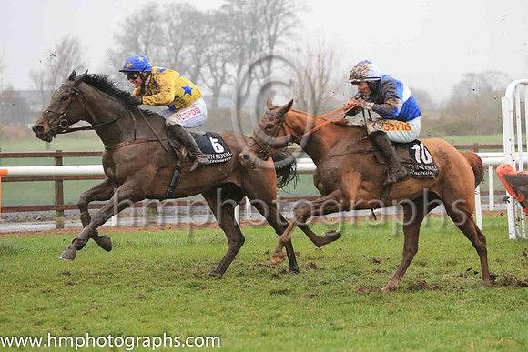 06th Granny Knot and D E Mullins ( 6 , yellow, blue stars ) Trainer - P F McEnery , Owner - P F McEnery