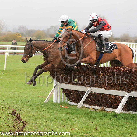 01st Prospectus and J B Kane 5 ( 4 , red, blue stars ) Trainer - G P Cromwell , Owner - McAlpine Syndicate