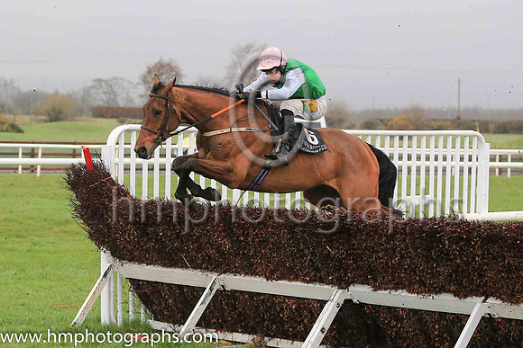 PU Chase End Charlie and J S McGarvey ( 6 , green, white sleeves ) Trainer - Gary McGill , Owner - Gary McGill