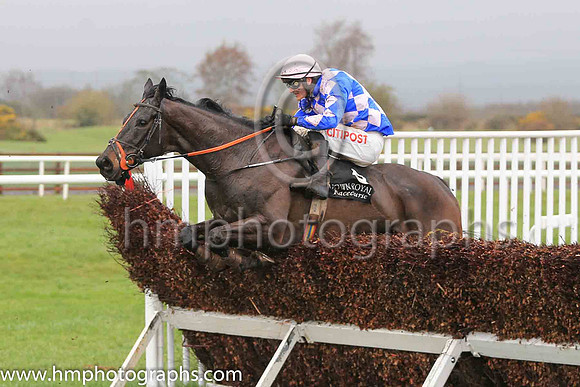 02nd Great Khan and D E Mullins ( 5 , pink and blue diamonds ) Trainer - E J O?Grady , Owner - Simon J H Davis