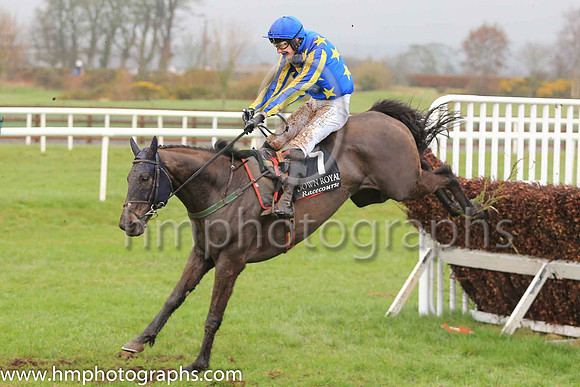 03rd Kagney and L A McKenna 7 ( 7 , blue, yellow stars ) Trainer - J J Lambe , Owner - Louise Magee