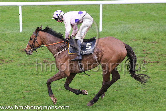 03rd Ned Stark and E Walsh 7 ( 5 , pink, three blue spots ) Trainer - Mrs S Dawson , Owner - Ned Stark Partnership