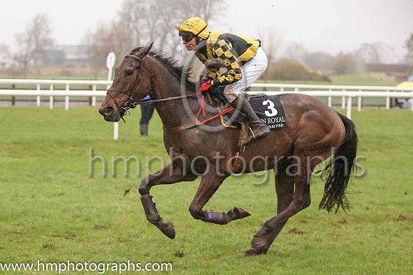 04th Duckphil and Mr N Gault 7 ( 3 , dark blue, yellow cross sashes ) Trainer - S Millar , Owner - Miss Aileen O?Sullivan
