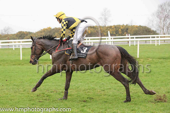 04th Duckphil and Mr N Gault 7 ( 3 , dark blue, yellow cross sashes ) Trainer - S Millar , Owner - Miss Aileen O?Sullivan
