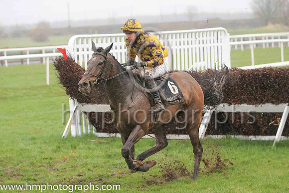 06th Mr Cosmos and Mr P C Bannon 7 ( 6 , yellow, purple stars ) Trainer - W J McLernon , Owner - Pennyhill Punters Club