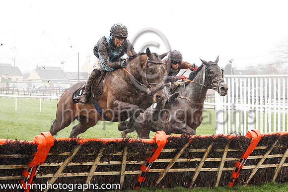 01st Demophon and Sarah Kavanagh 4 ( 1 , Darkblue and light blue diabolo ) Trainer - G P Cromwell , Owner - Patrick McGuinness