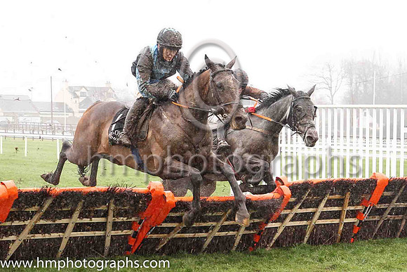 01st Demophon and Sarah Kavanagh 4 ( 1 , Darkblue and light blue diabolo ) Trainer - G P Cromwell , Owner - Patrick McGuinness