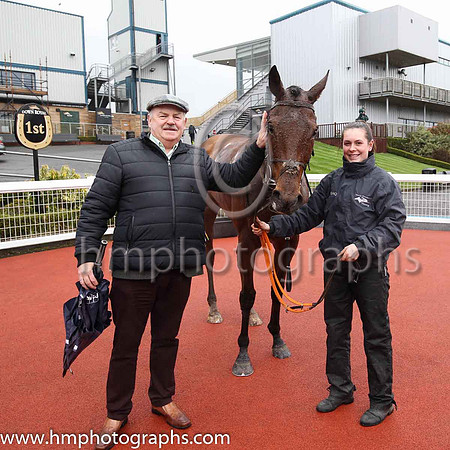 01st Prospectus and J B Kane 5 ( 4 , red, blue stars ) Trainer - G P Cromwell , Owner - McAlpine Syndicate<br/>Pat McGuinness representing the syndicate and sable lass Michell Walsh