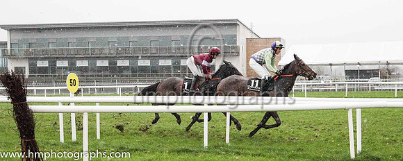 04th Beth Horan and Mr P J Vaughan 7 ( 1 , maroon, white star ) Trainer - G Elliott , Owner - Gigginstown House Stud