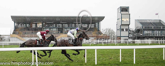 04th Beth Horan and Mr P J Vaughan 7 ( 1 , maroon, white star ) Trainer - G Elliott , Owner - Gigginstown House Stud