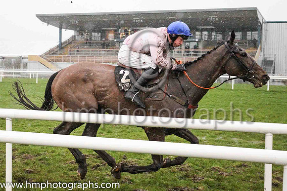 01st Delvino and Mr M J O'Hare ( 2 , pink, white hoop ) Trainer - D A McLoughlin , Owner - Mrs P J Conway