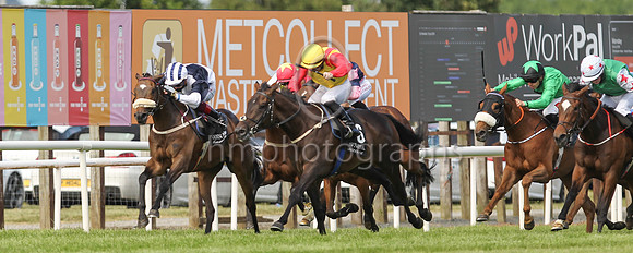 02nd Right Turn  and G F Carroll ( 6 , yellow, red epaulettes ) Trainer - G M Lyons , Owner - Anamoine Limited