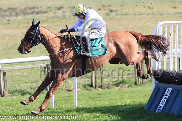 01st Benefit North and D F O?Regan ( 7 , white, yellow pane; ) Trainer - C A McBratney , Owner - Cathal M McGovern