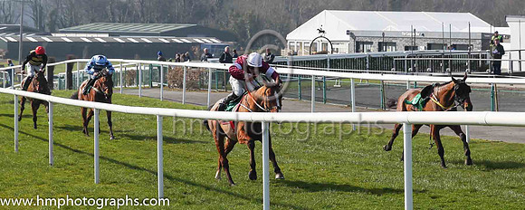 01st The Very Man and JLP Dempsey ( 6 , maroon, white star ) Trainer - G Elliott , Owner - Gigginstown House Stud