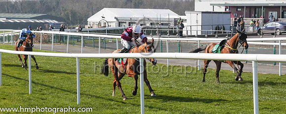 01st The Very Man and JLP Dempsey ( 6 , maroon, white star ) Trainer - G Elliott , Owner - Gigginstown House Stud