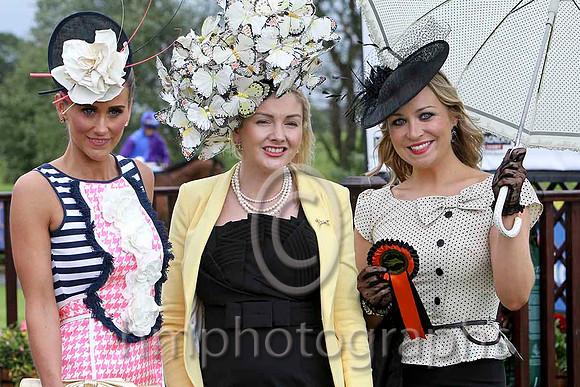 Three of the finalists in the Best Dressed Competion at Down Royal -FT8E5726-e