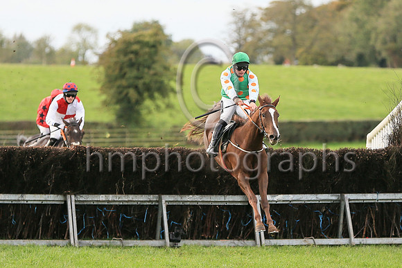 01st SMILING GETAWAY (GB) and R James ( 5 , EMERALD GREEN,orange spots; white sleeves,orange spots; emerald green cap ) Trainer: Donnchadh Doyle,, Owner : Monbeg, Syndicate
