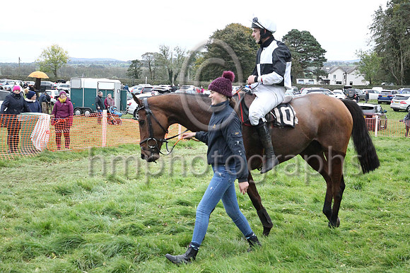 01st LOUGHHILL and S Connor ( 10 ,Antrim (H)- BLACK  WHITE QTD; black  white hlvd sleeves; white cap ) Trainer: Colin S. McKeever , Owner : W.W. Dennison