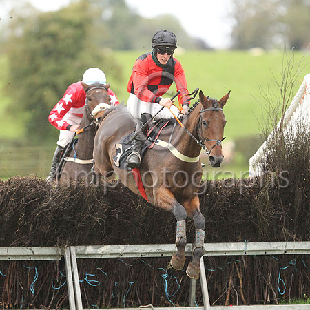 01st BALLYDAM (FR) and B W Harvey ( 3 , RED  BLACK QTD; red sleeves; black cap ) Trainer: B.R. Hamilton,, Owner : Syndicate The Lonely Poet