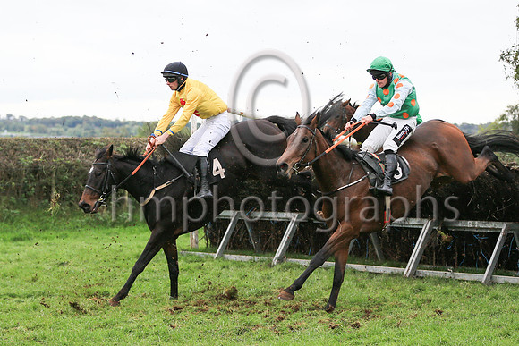 01st GALIA DES LITEAUX (FR) and R James ( 8 , EMERALD GREEN,orange spots; white sleeves,orange spots; emerald green cap ) Trainer: Donnchadh Doyle,, Owner : Syndicate Monbeg