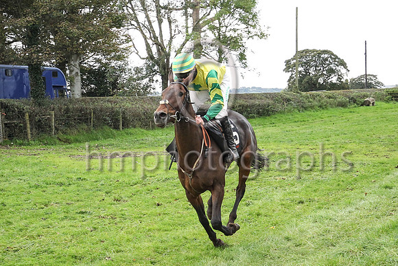 01st HARTUR D'ARC (FR) and D G Lavery ( 25 , YELLOW,green cross of lorraine; yellow sleeves,green chevrons; yellow  green hooped cap ) Trainer: Patrick Eugene Turley,, Owner : Mary Kelly