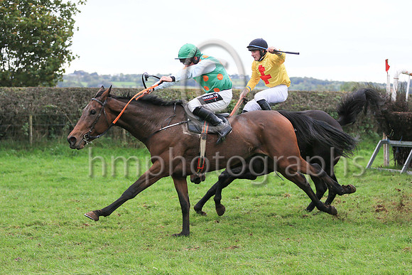 01st GALIA DES LITEAUX (FR) and R James ( 8 , EMERALD GREEN,orange spots; white sleeves,orange spots; emerald green cap ) Trainer: Donnchadh Doyle,, Owner : Syndicate Monbeg