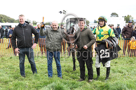 01st HARTUR D'ARC (FR) and D G Lavery ( 25 , YELLOW,green cross of lorraine; yellow sleeves,green chevrons; yellow  green hooped cap ) Trainer: Patrick Eugene Turley,, Owner : Mary Kelly
