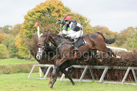 01st BALLYBLACK and C Abernathy ( 1 ,Antrim (H)- BLACK  WHITE QTD; black  white hlvd sleeves; white cap ) Trainer: Colin S. McKeever,, Owner : Dennison, W.W.