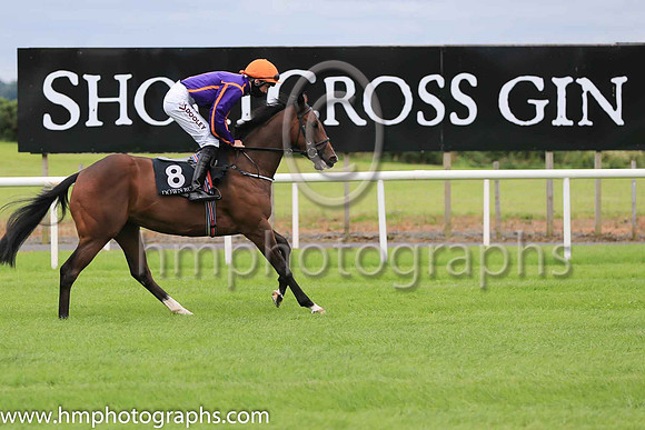 05th Bell I Am and T P Madden ( 8 , purple, orange seams ) Trainer - Mrs J Harrington