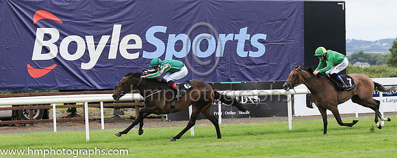 02nd Miss Amulet and C D Hayes ( 7 , green, yellow diamond ) Trainer - K J Condon