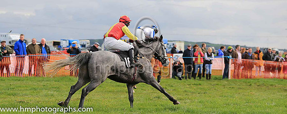 CHARIOT WARRIOR and G S Quinn ( 16 , RED,yellow panel; yellow sleeves; red cap,yellow star ) Trainer: Robert Brown Kerr,, Owner : James Brown Kerr
