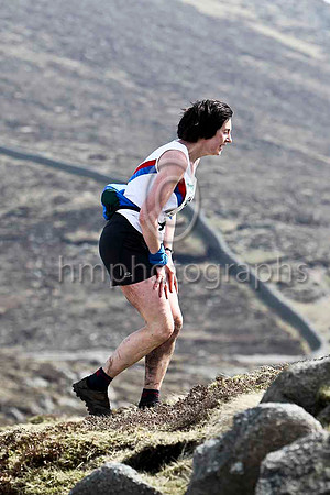 Kathleen Brierley - Todmorden Harriers - 108th, 14th woman in 3.15.02 - FT8E1767-e