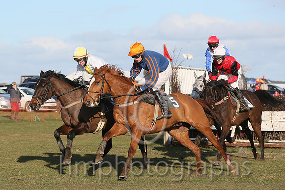 01st WHINSTONE DEE and M J O'Hare ( 5 , BLUE; blue,orange striped sleeves; orange cap ) Trainer: Eamon McCann,, Owner : Eamon McCann
