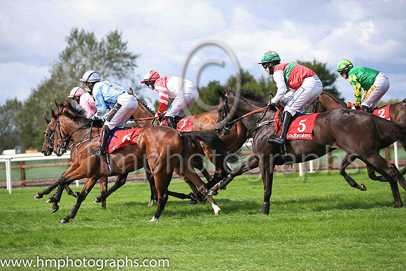 03rd Yulong Voice and I J McCarthy ( 5 , red, green hoop ) Trainer - Shane Nolan , Owner - Red Green  White Syndicate