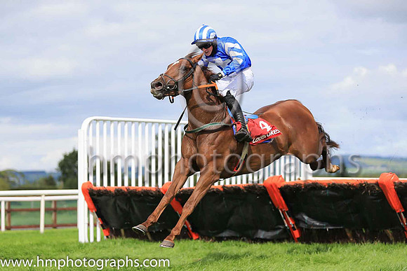 02nd Varna Gold and J G Gilligan ( 4 , blue, white cross ) Trainer - P J Gilligan , Owner - G P Keeley