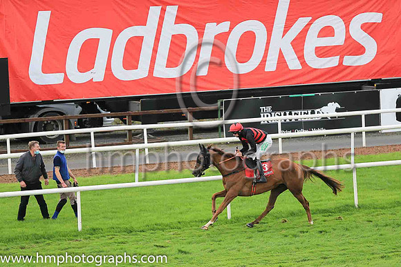 01st Mig Des Taillons and Mr D G Lavery ( 3 , red, black hoops ) Trainer - Patrick Turley , Owner - P L Polly  Mrs Patrick Turley