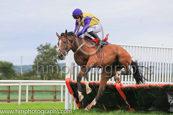 08th Arago and S D Torrens ( 5 , yellow, blue seams ) Trainer - M Torrens , Owner - Joseph John Johnston