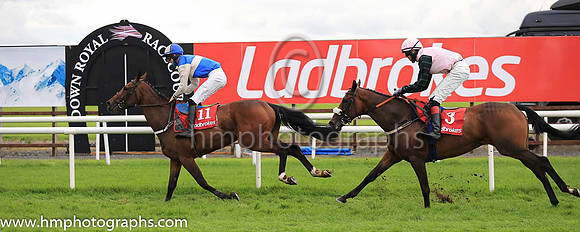 01st Sheer Liss and Mr M J M '?Sullivan ( 11 , blue, white hoop ) Trainer - P F Cashman , Owner - Mrs C Cashman