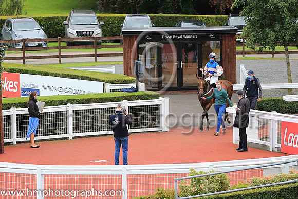 01st Sheer Liss and Mr M J M O'Sullivan ( 11 , blue, white hoop ) Trainer - P F Cashman , Owner - Mrs C Cashman