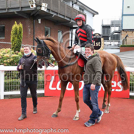 01st Mig Des Taillons and Mr D G Lavery ( 3 , red, black hoops ) Trainer - Patrick Turley , Owner - P L Polly  Mrs Patrick Turley
