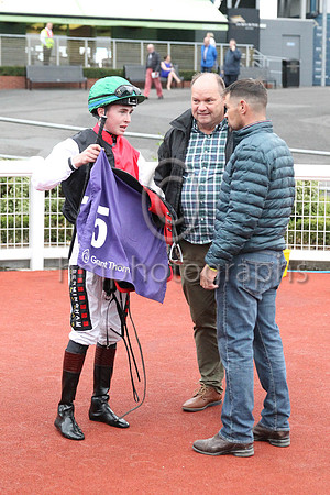 01st Blackcastle Storm (5 , red and black hlvds ) Jockey: J Coen(5) , Trainer: Matthew J Smith