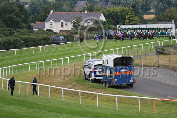 El C Wells misbehaving before The Grant Thornton Handicap (Race 7) at Down Royal on 2nd September 2022