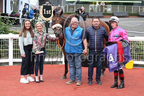 01st Sign From Above (4 , pink, blue stars ) Jockey: Sam Ewing(3) , Trainer: Peter Fahey