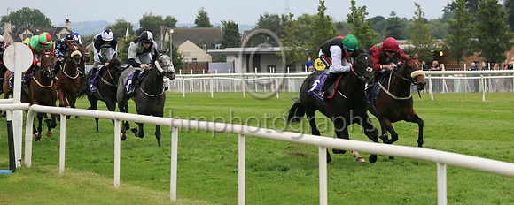 01st Blackcastle Storm (5 , red and black hlvds ) Jockey: J Coen(5) , Trainer: Matthew J Smith