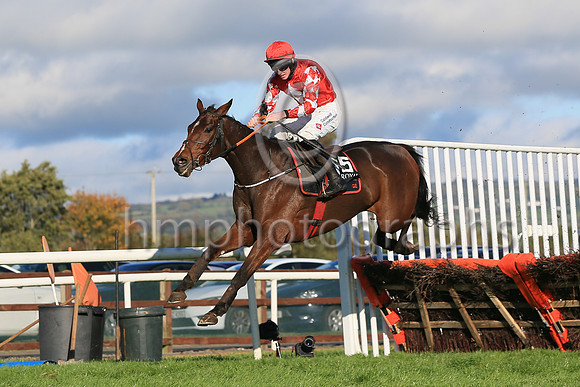 01st Mighty Potter and J W Kennedy ( 15 , red, white diamond ) Trainer - G Elliott , Owner - Caldwell Construction Ltd
