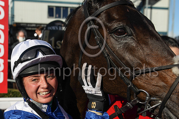 01st Frodon and Bryony Frost ( 2 , blue, white chevron ) Trainer - P F Nicholls , Owner - P J Vogt