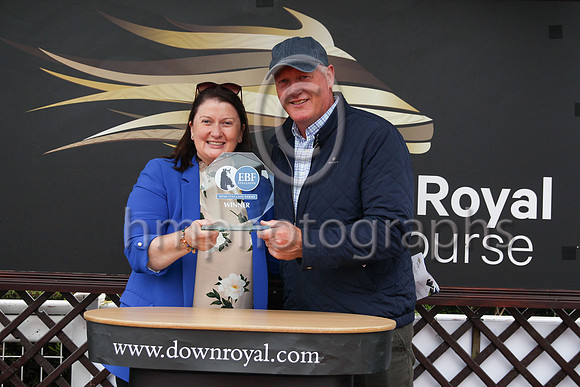 01st Sceolan (8 , white, bue stars ) Jockey: W J Lee , Trainer: W McCreery