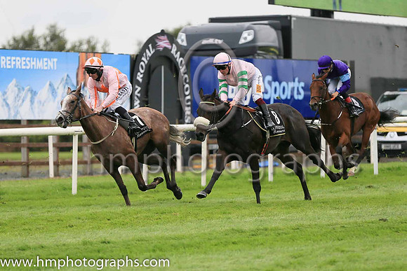 05th Un Bacio Ancora and M A Gallagher ( 8 , Pink ) Trainer - E  P Harty , Owner - Stanley G Watson